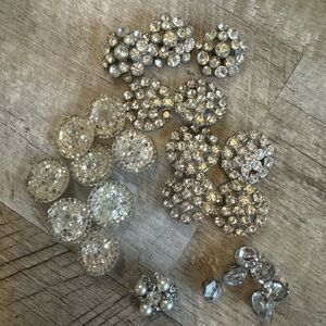 BUTTONS -.273 lbs variety rhinestone
